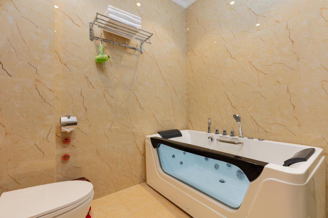 Cam Binh Hotel Provinz Quang Ninh Exterior foto